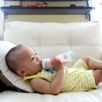 Cómo alimentar a tu bebé con biberón